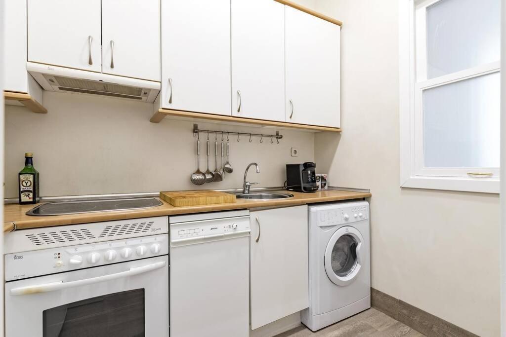 Апартаменты Apartamento Proximo A Gran Via Мадрид Экстерьер фото